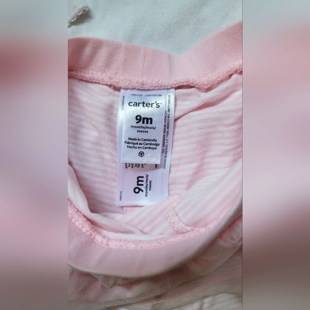 Carter's 6-9 month long sleeve onesie and tutu set - Picture 3 of 3